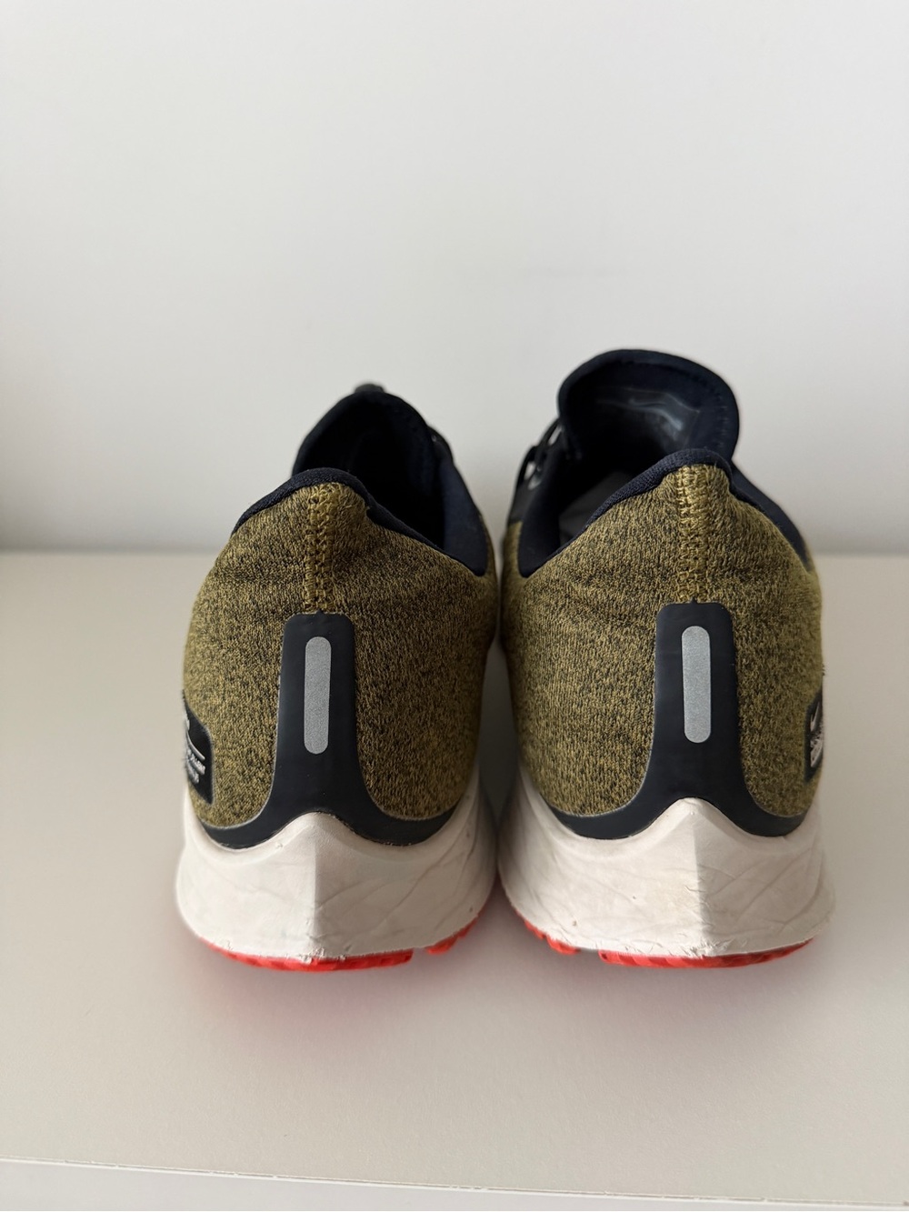 Nike Air Zoom Pegasus 35 Shield Olive Flak Size 11.5 - Picture 3 of 6
